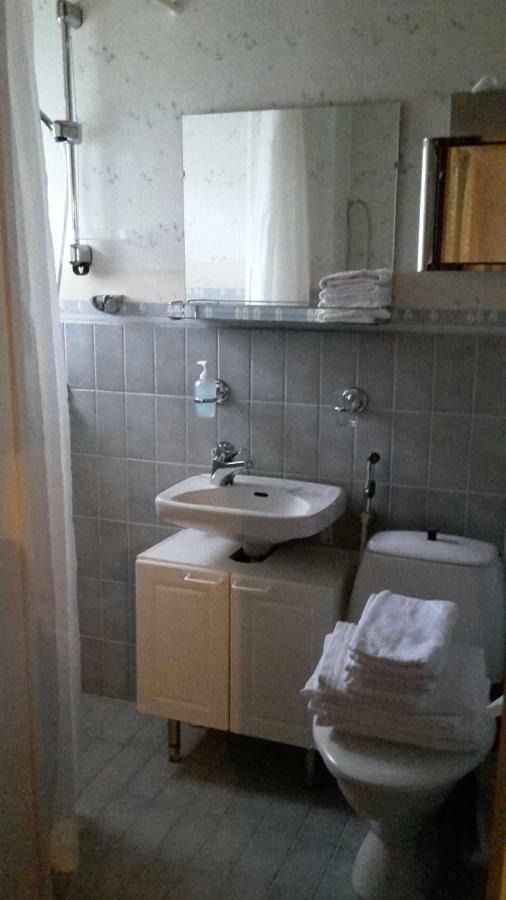 Kirkkokadun Amanda Ja Olga Bed and Breakfast Uusikaupunki Buitenkant foto